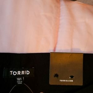 Torrid Casual Mid-rise dress pants in Black 18 Tall NWT